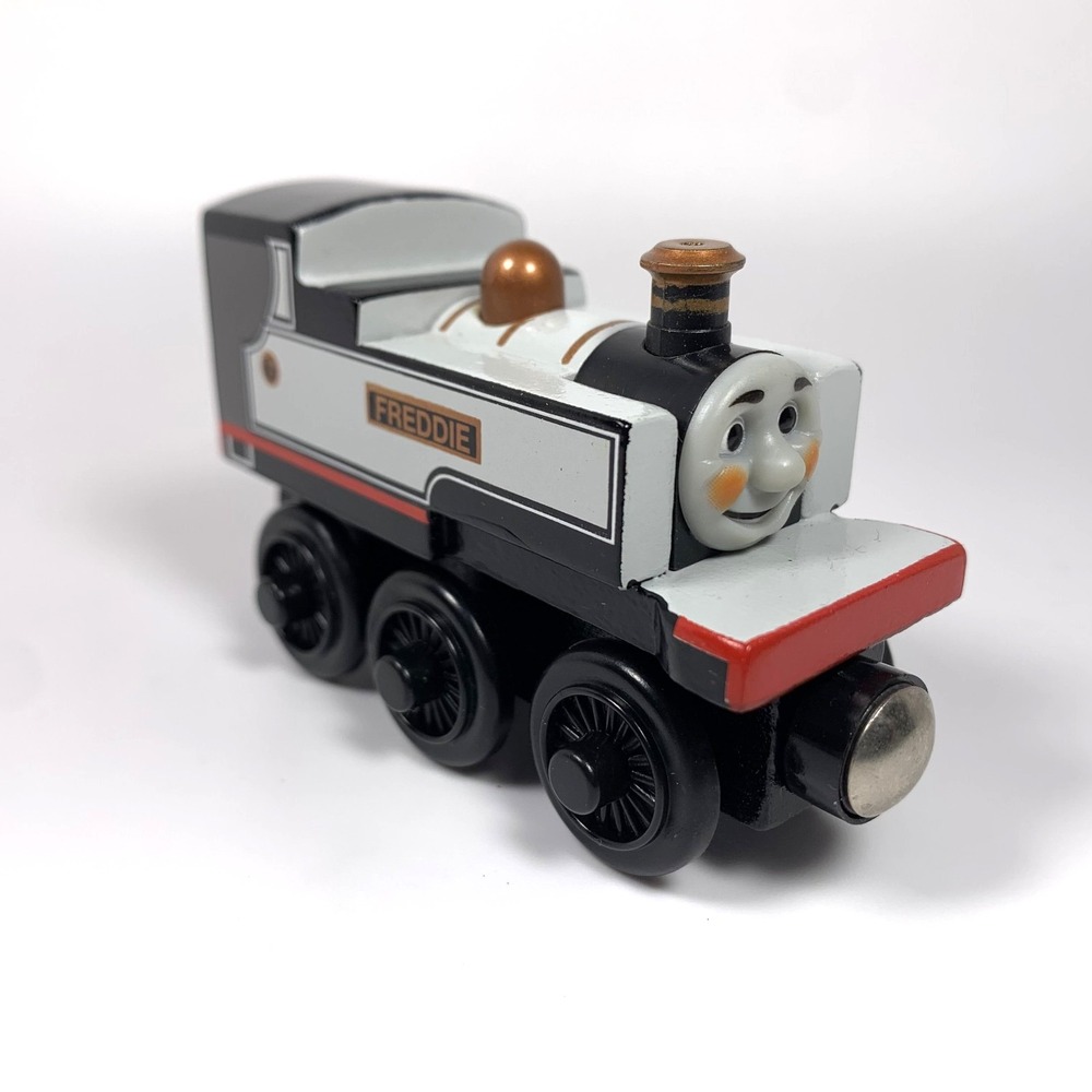 Thomas & Friends Wooden Railway Train FEARLESS FREDDIE Engine Learning Curve